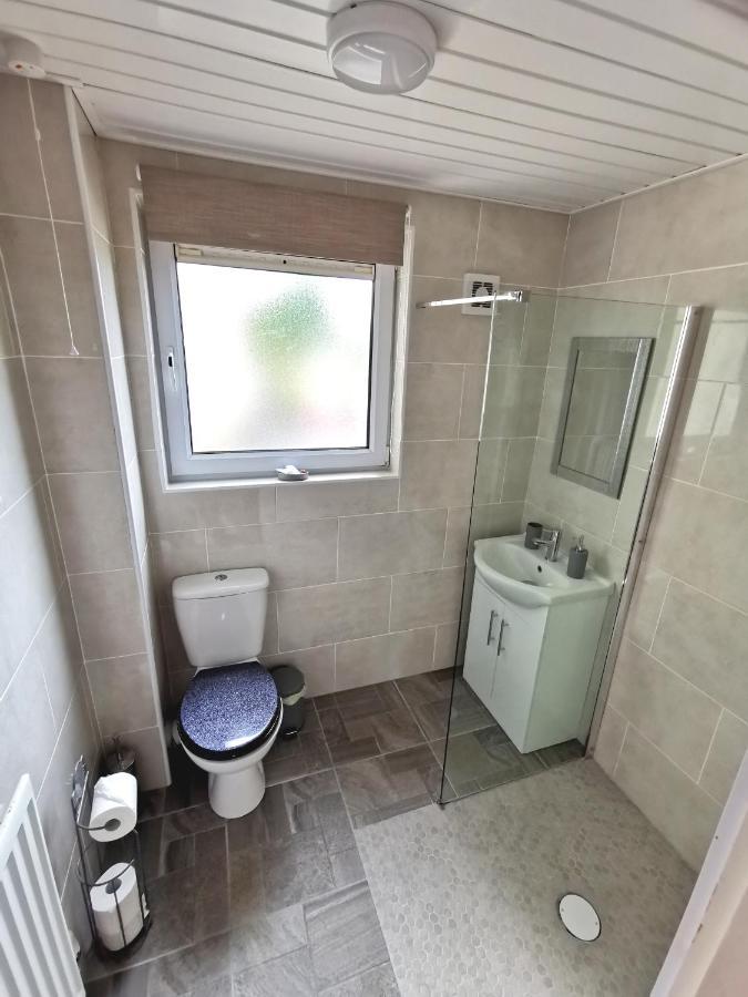 لندنديري The Church Wall Apartment المظهر الخارجي الصورة
